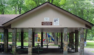 Rentable picnic shelter at Barcroft Park