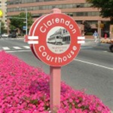 Clarendon-Courthouse Sign