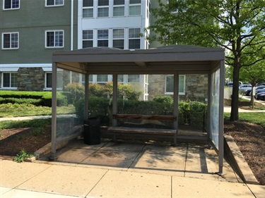 Bus stop on South Four Mile Run Drive, before improvements