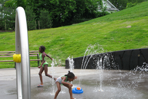 Children Playing at Drew Park Sprayground