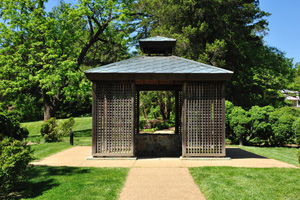 Small shade structure